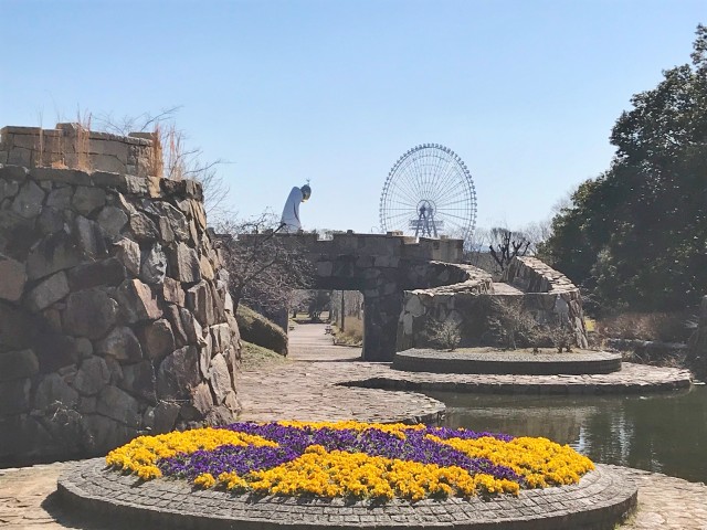 太陽の塔　VS　OSAKA WHEEL